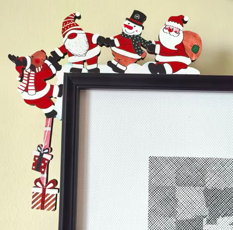 Wooden Santa corner door decoration.